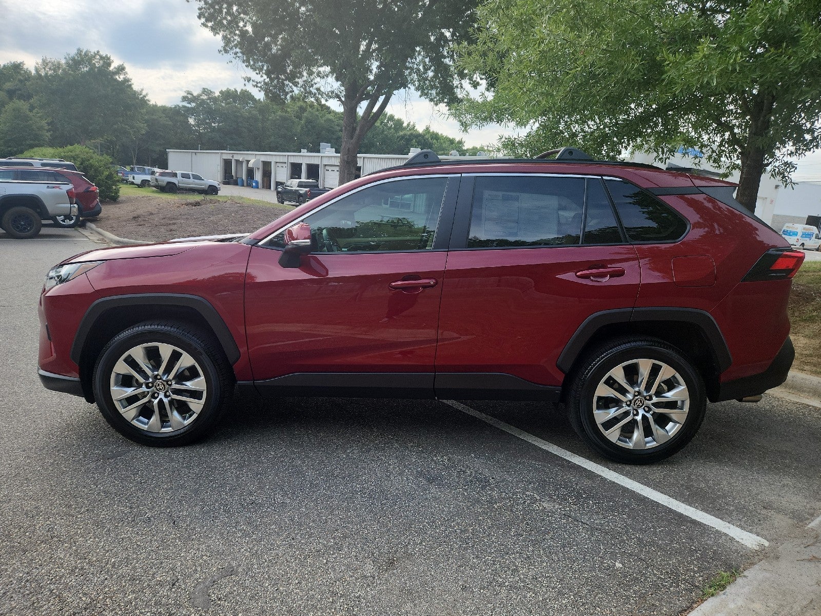 2025 Toyota RAV4 XLE Premium