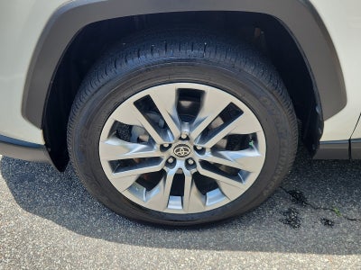 2022 Toyota RAV4 XLE Premium