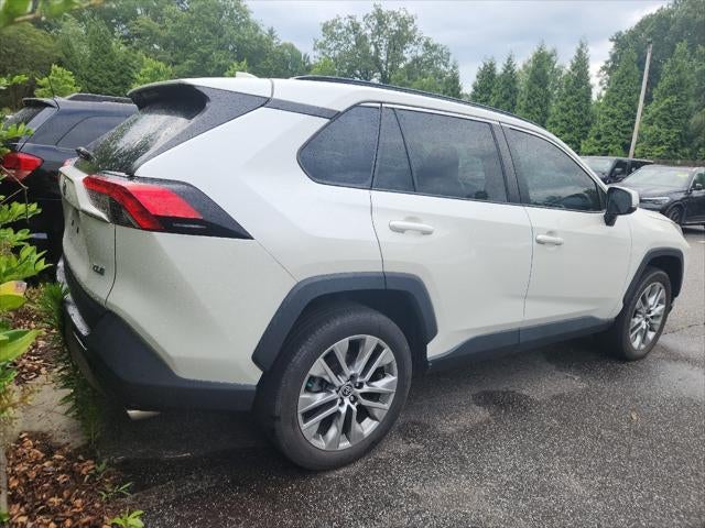 2022 Toyota RAV4 XLE Premium