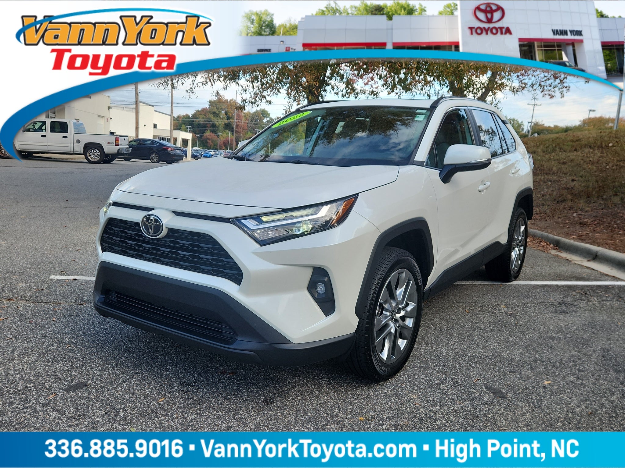 2022 Toyota RAV4 XLE Premium