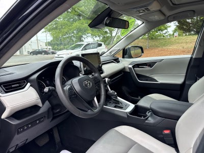 2022 Toyota RAV4 XLE Premium