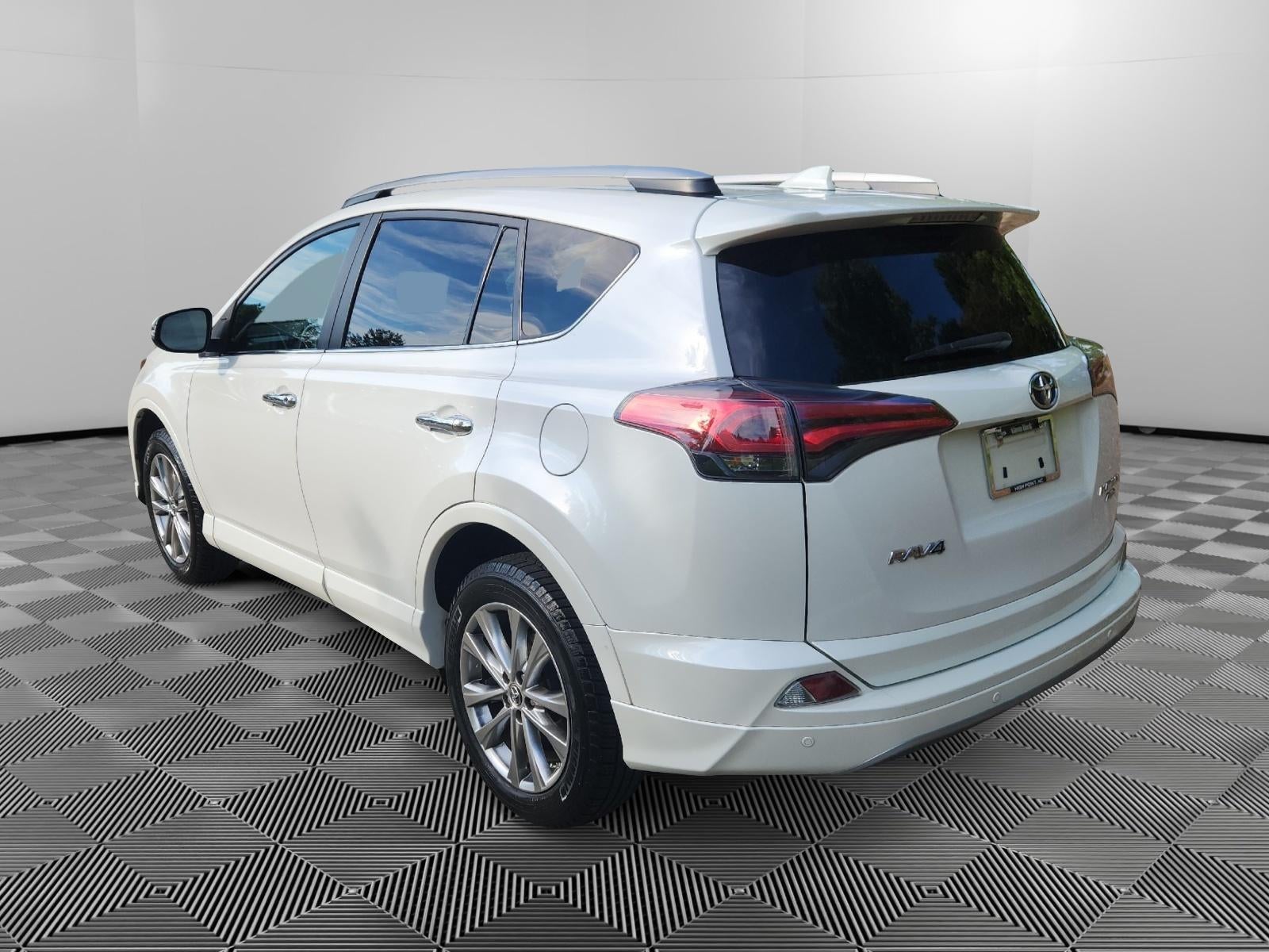 2017 Toyota RAV4 Platinum