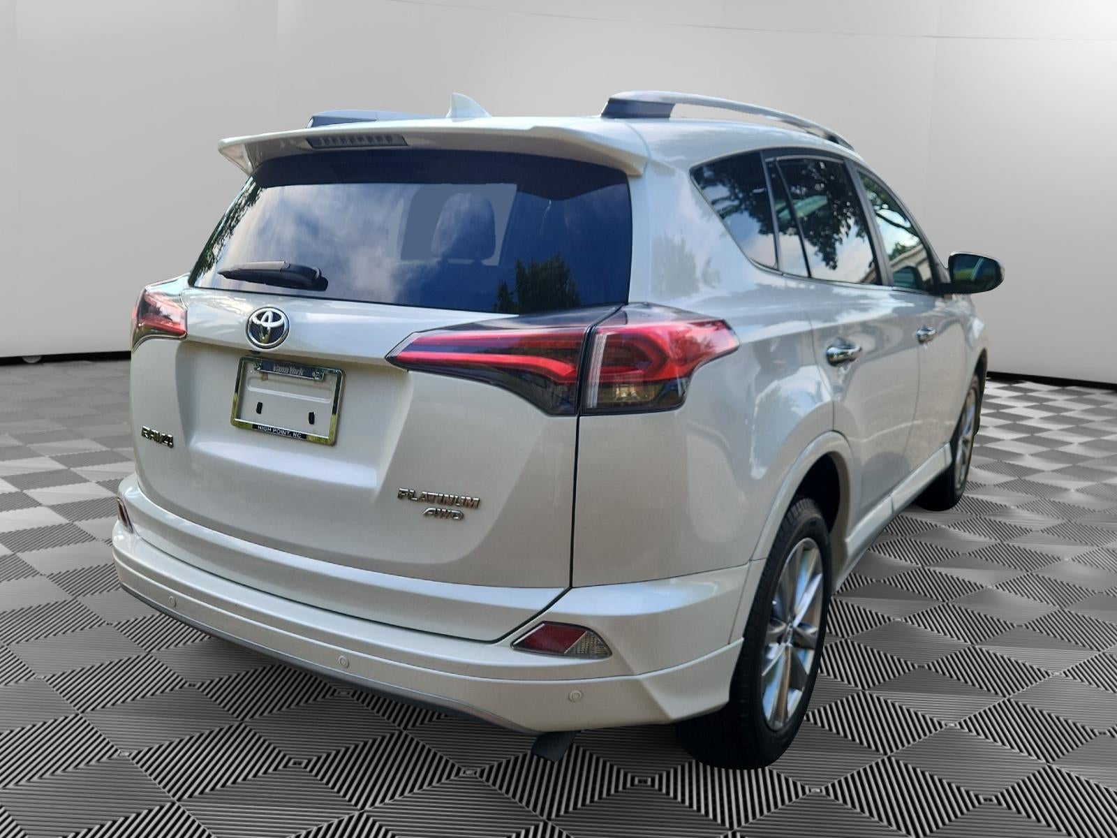 2017 Toyota RAV4 Platinum