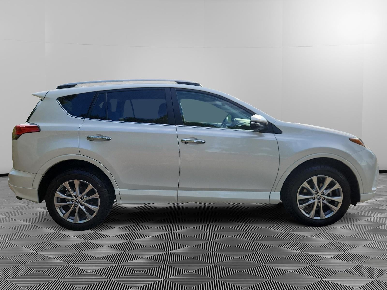 2017 Toyota RAV4 Platinum