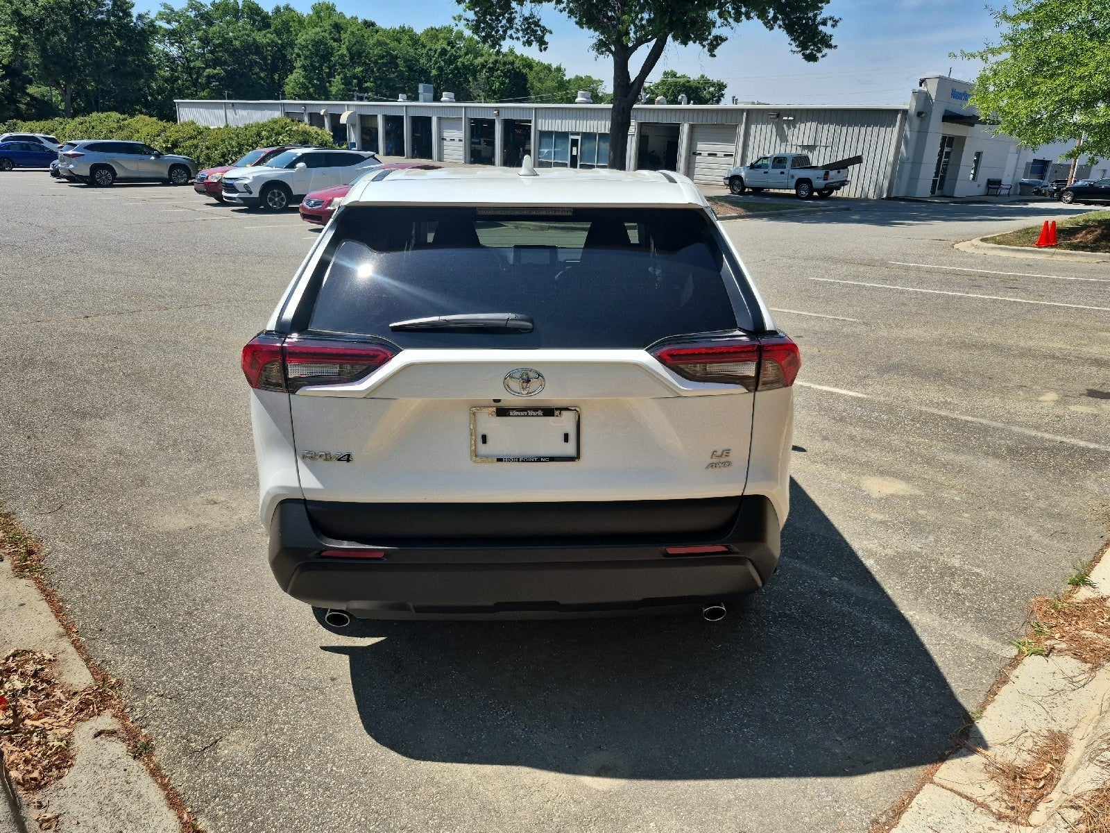 2025 Toyota RAV4 LE