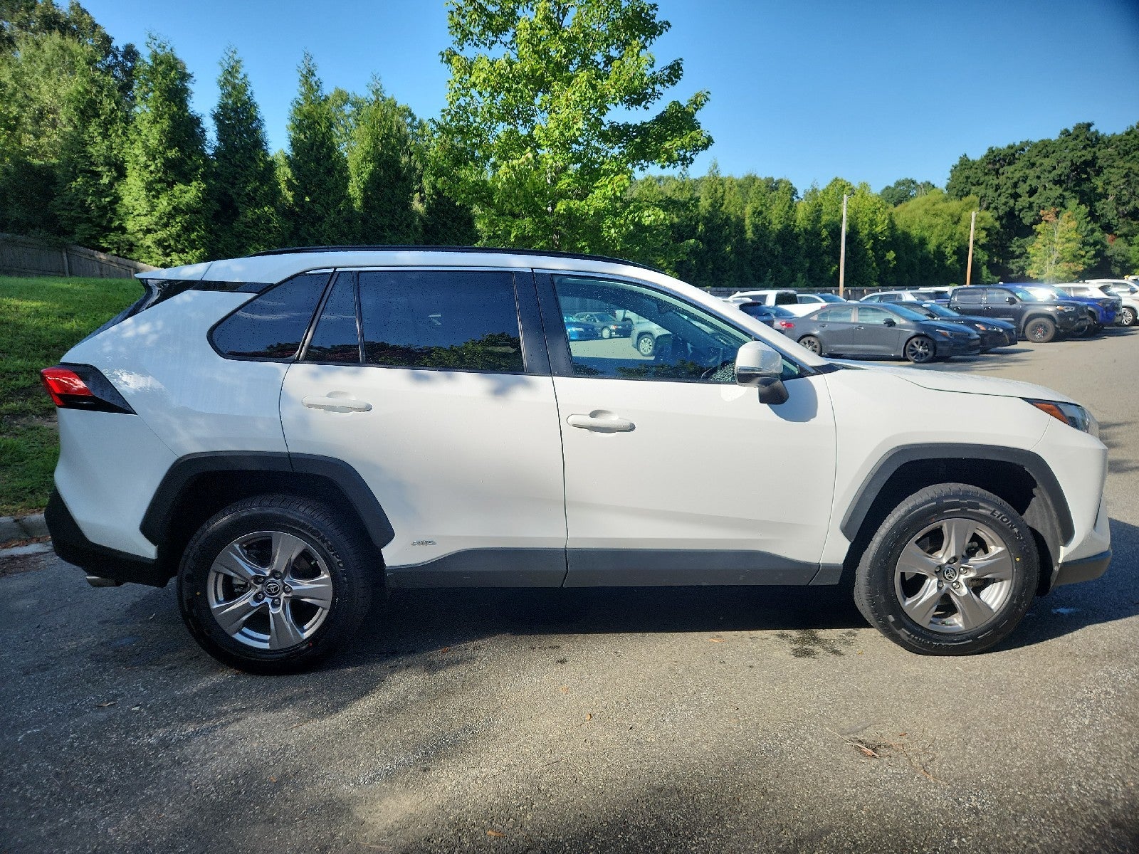 2023 Toyota RAV4 Hybrid XLE