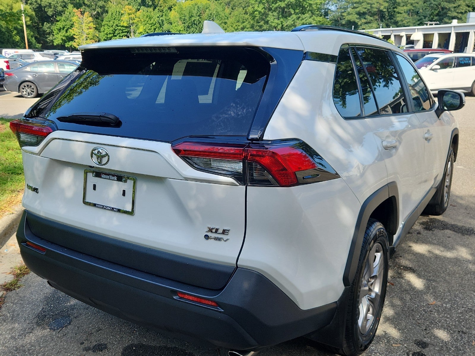 2025 Toyota RAV4 Hybrid XLE