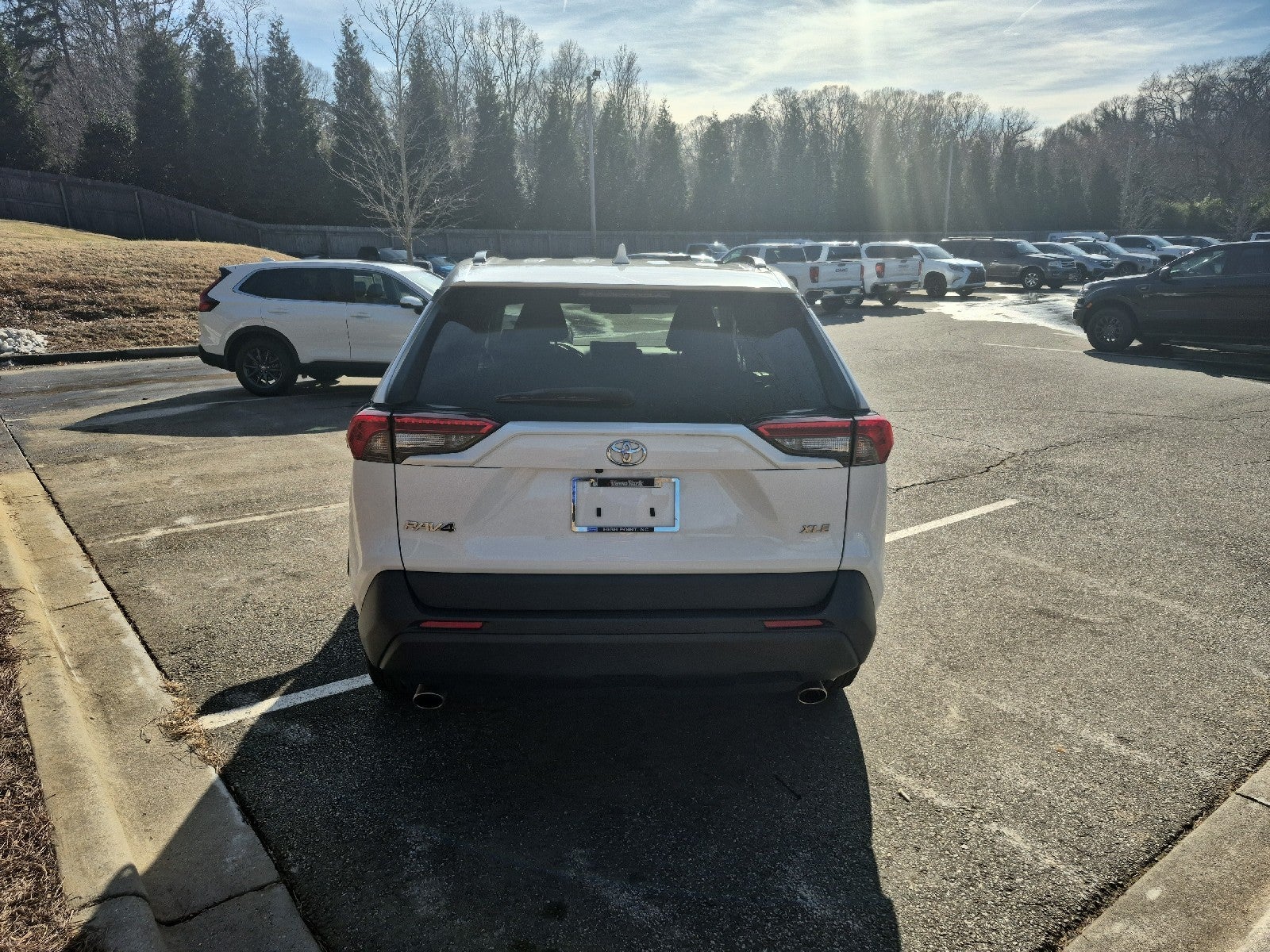 2023 Toyota RAV4 XLE