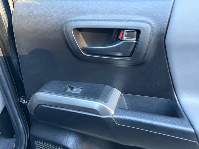 2022 Toyota Tacoma 2WD SR5