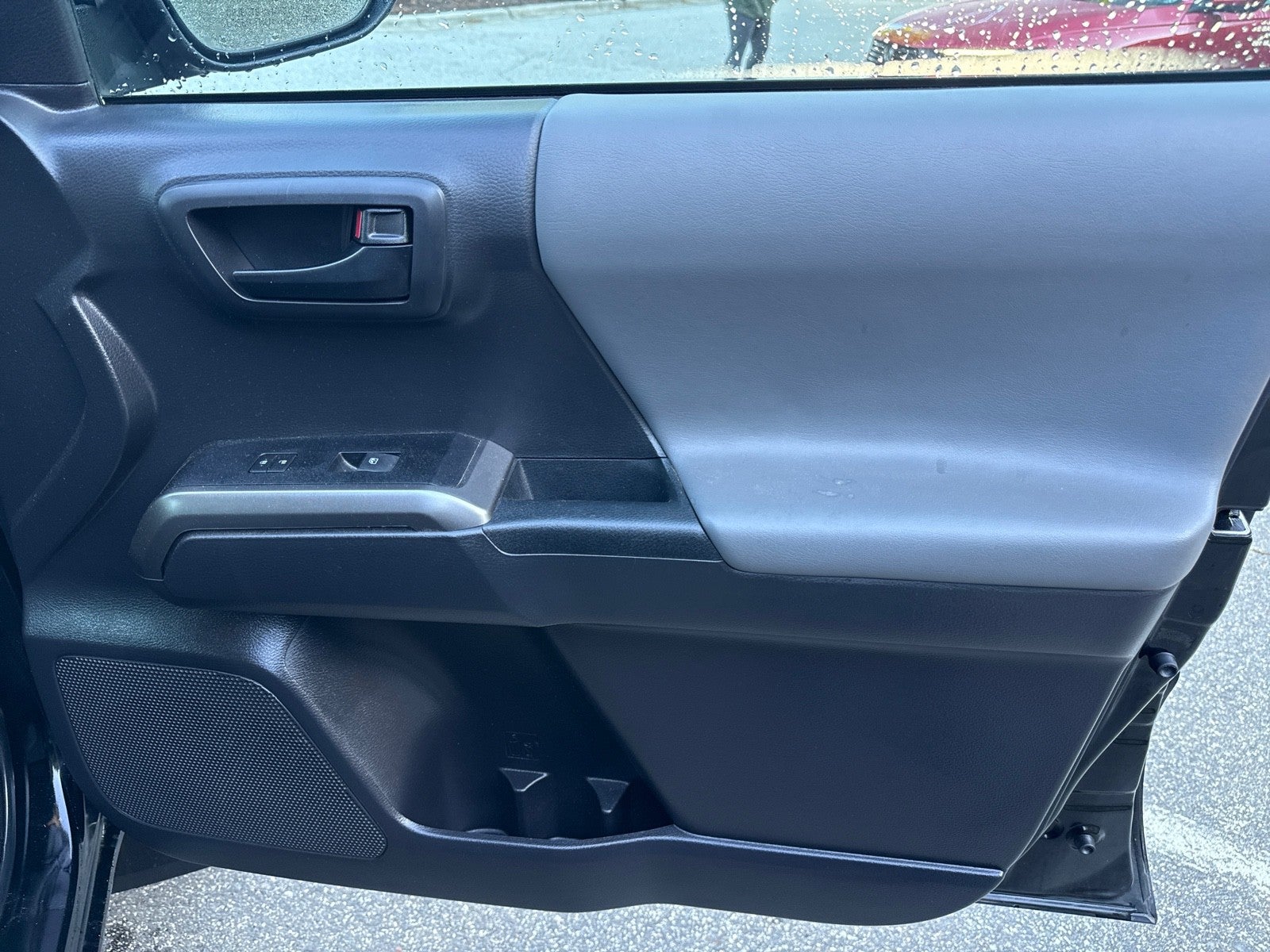 2022 Toyota Tacoma 2WD SR5