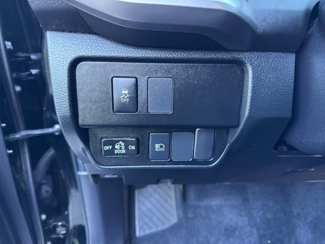 2022 Toyota Tacoma 2WD SR5