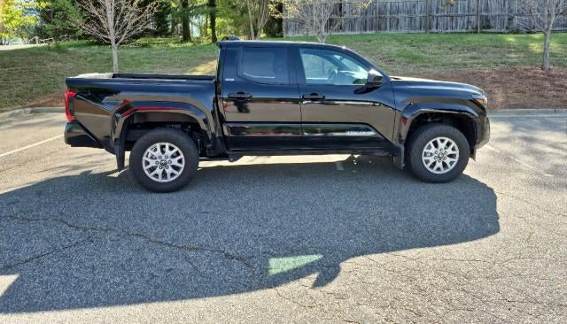 2025 Toyota Tacoma 4WD SR5