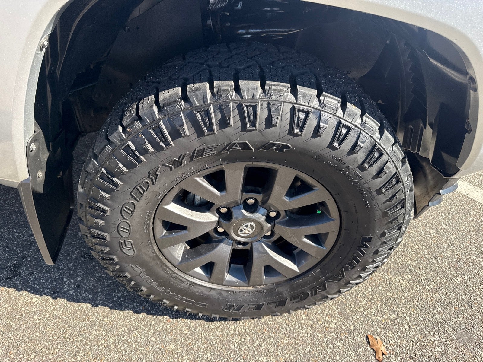 2022 Toyota Tacoma 4WD SR5