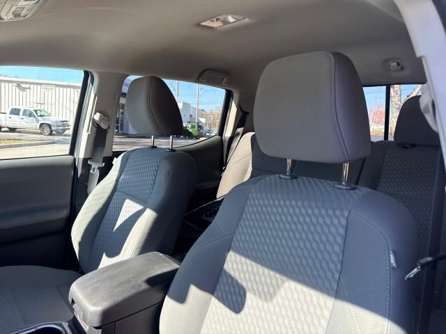 2022 Toyota Tacoma 4WD SR5