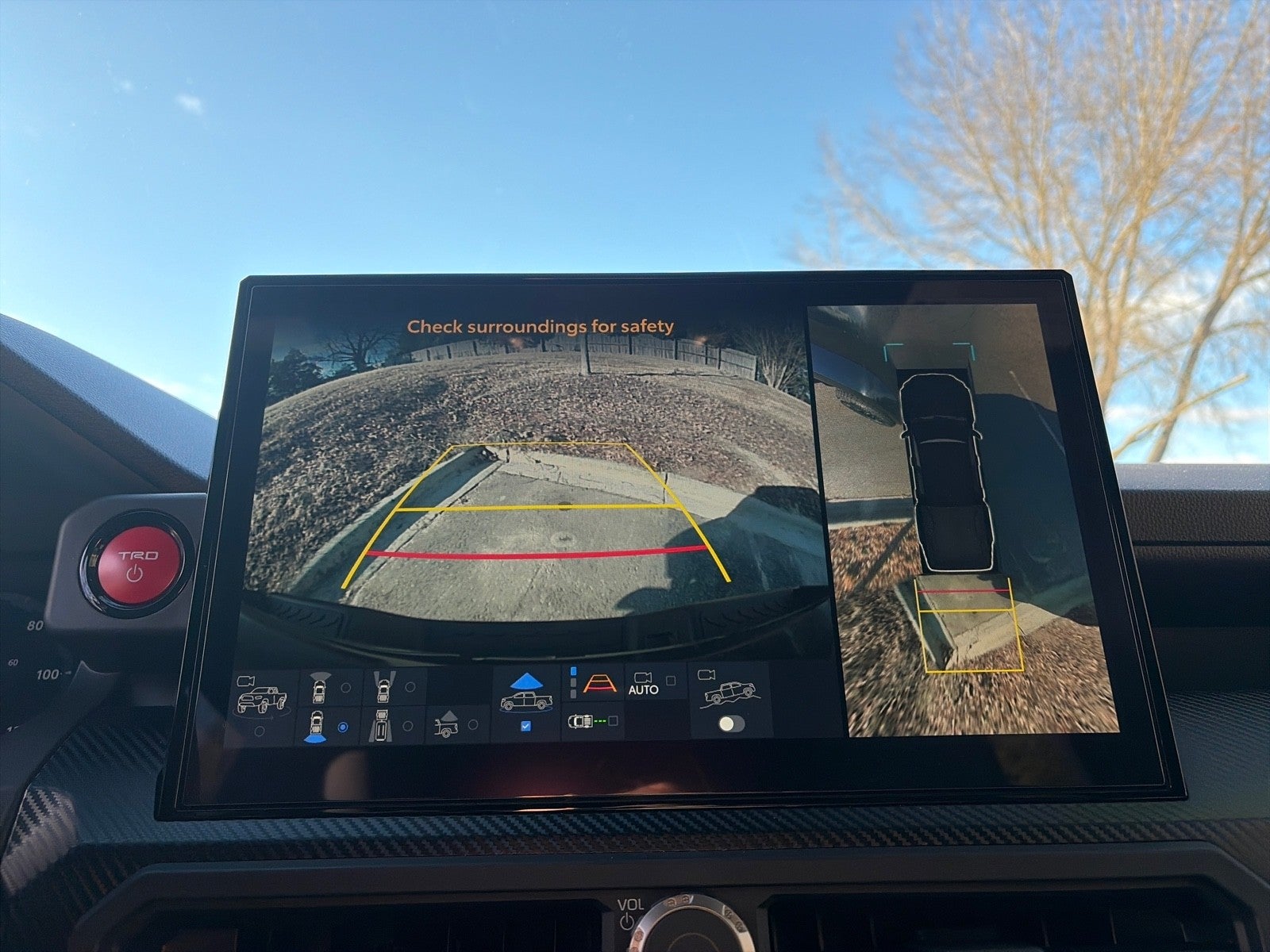 2025 Toyota Tacoma 4WD TRD Pro Hybrid