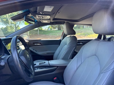 2020 Toyota Avalon XLE