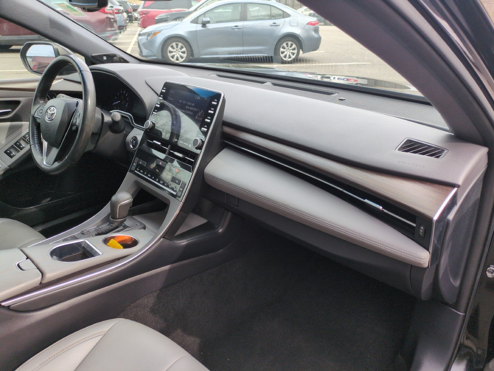 2019 Toyota Avalon XLE