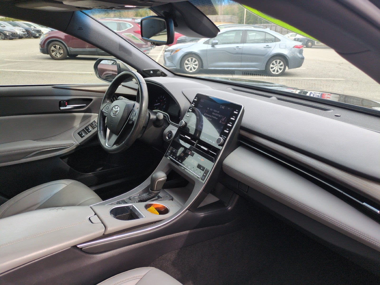 2019 Toyota Avalon XLE