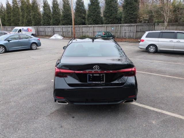 2019 Toyota Avalon XLE