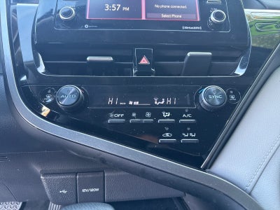 2022 Toyota Camry Hybrid LE