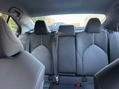 2022 Toyota Camry Hybrid LE