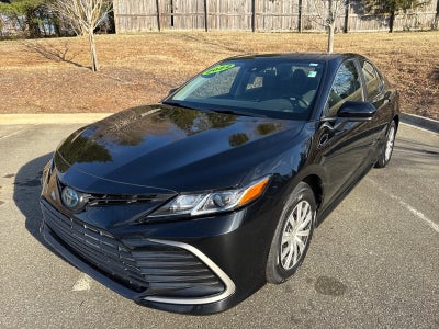 2022 Toyota Camry Hybrid LE