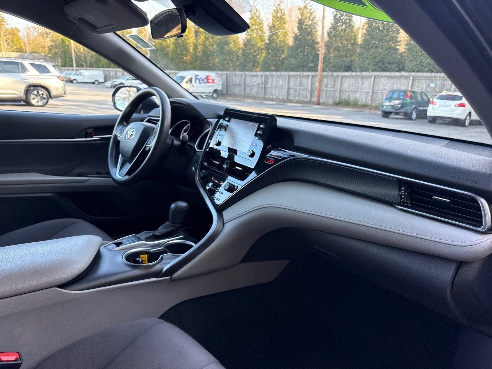 2022 Toyota Camry Hybrid LE