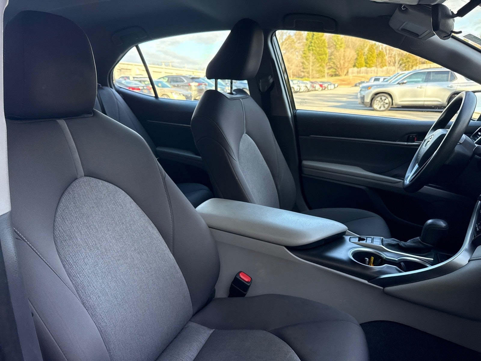 2022 Toyota Camry Hybrid LE