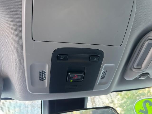 2022 Toyota Camry Hybrid LE