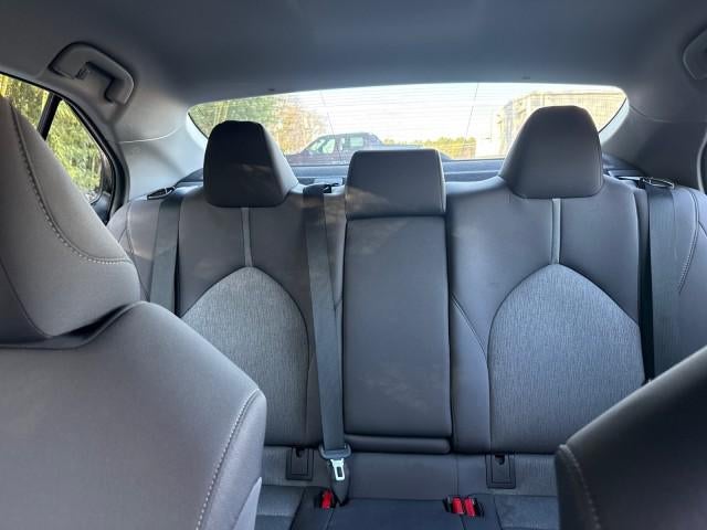 2022 Toyota Camry Hybrid LE