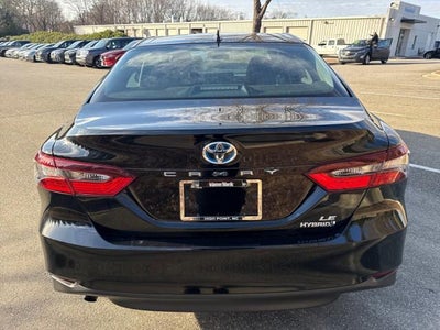 2022 Toyota Camry Hybrid LE