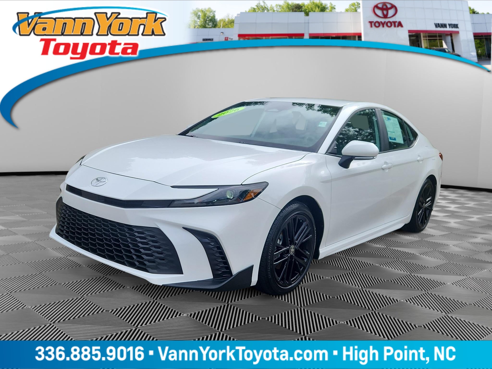 2026 Toyota Camry Hybrid SE