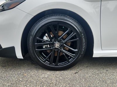 2026 Toyota Camry Hybrid SE