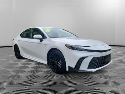 2026 Toyota Camry Hybrid SE