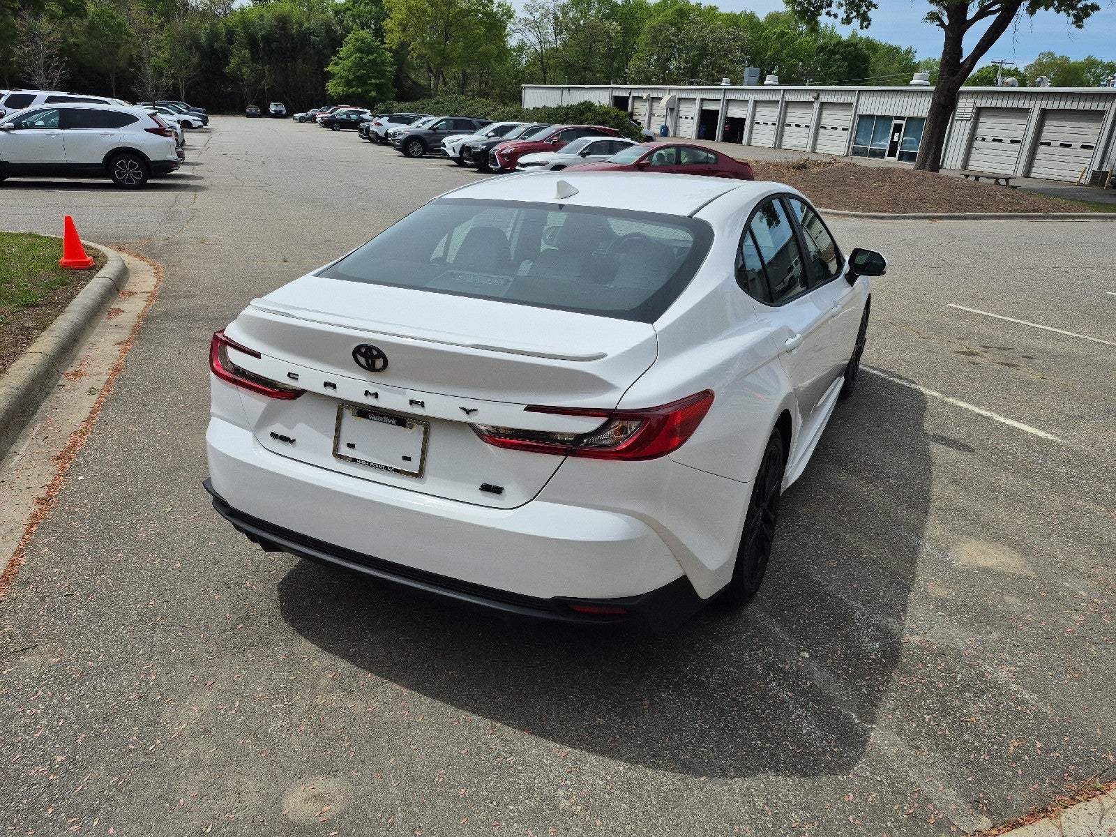 2025 Toyota Camry SE