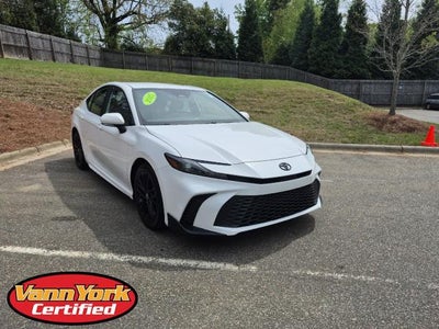 2025 Toyota Camry SE