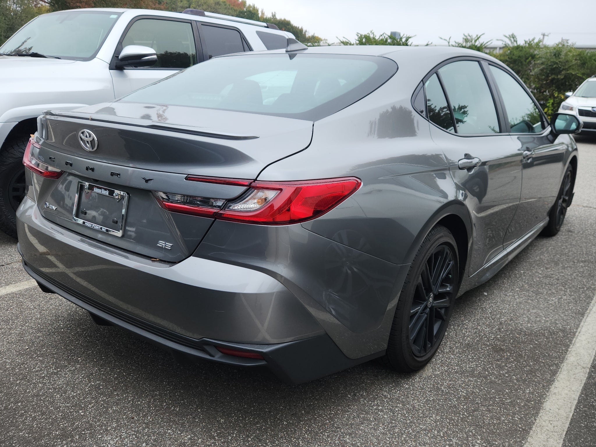 2026 Toyota Camry Hybrid SE