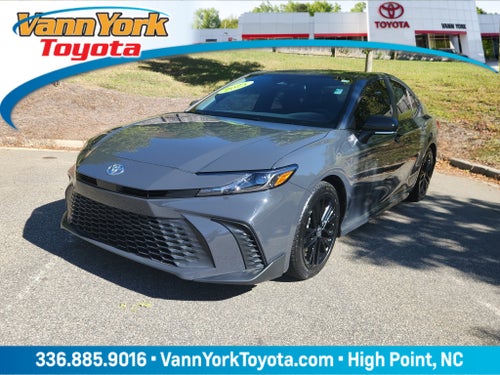 2025 Toyota Camry Hybrid SE