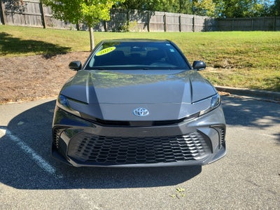 2025 Toyota Camry Hybrid SE