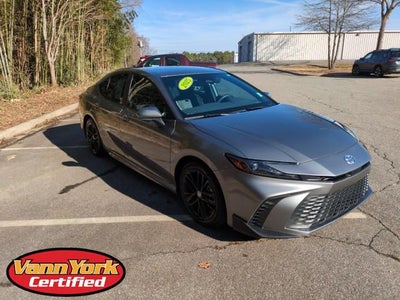 2025 Toyota Camry SE