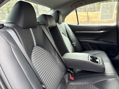 2020 Toyota Camry SE