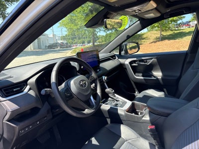 2024 Toyota RAV4 Hybrid XSE