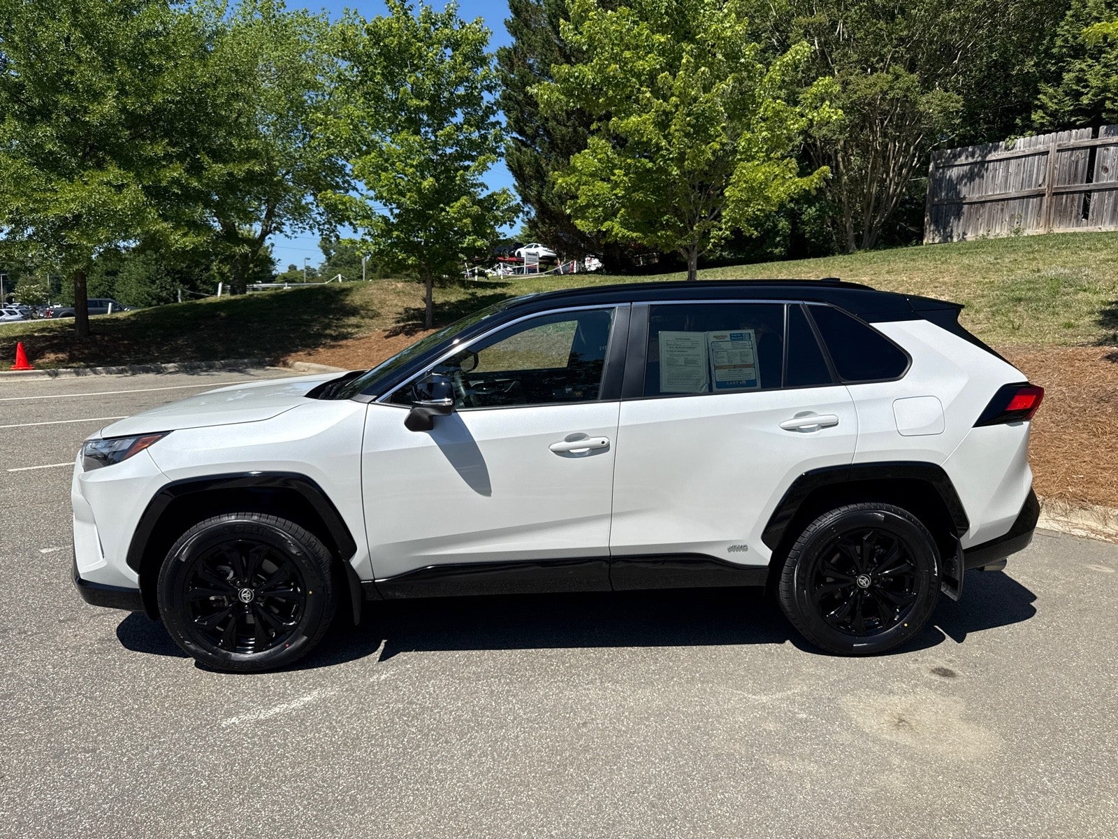 2024 Toyota RAV4 Hybrid XSE