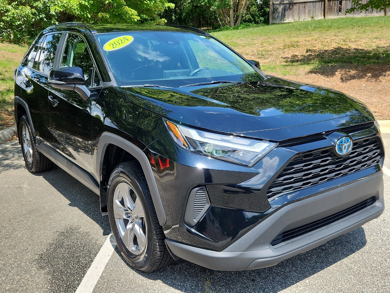 2024 Toyota RAV4 Hybrid LE