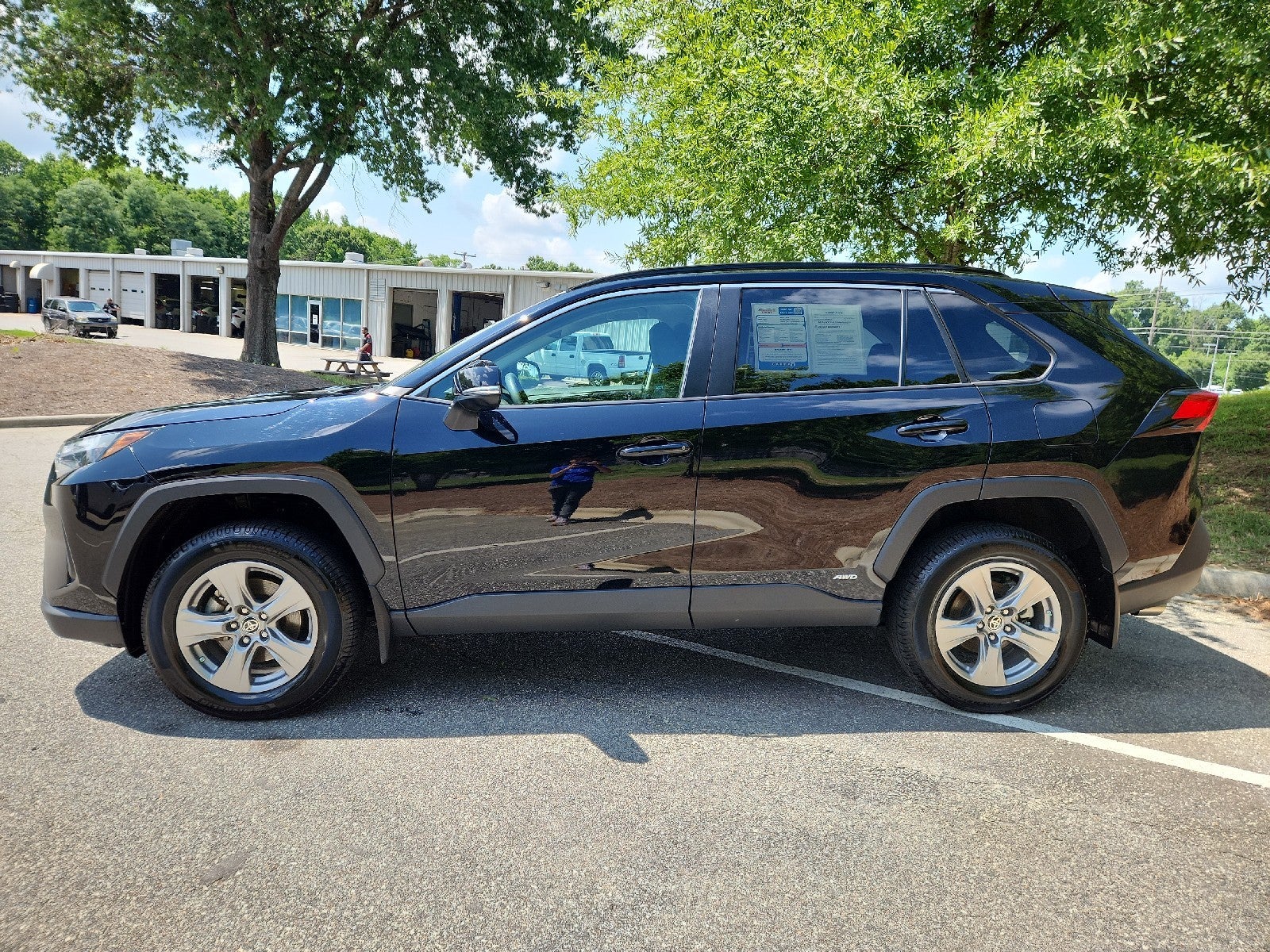 2024 Toyota RAV4 Hybrid LE
