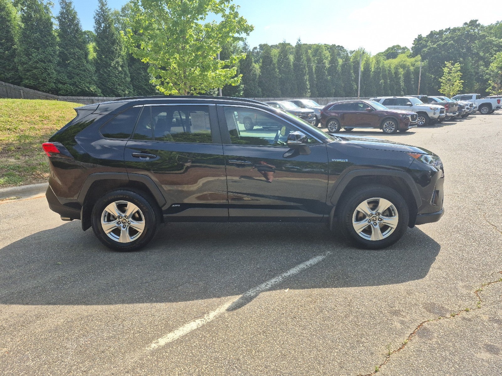 2021 Toyota RAV4 Hybrid XLE