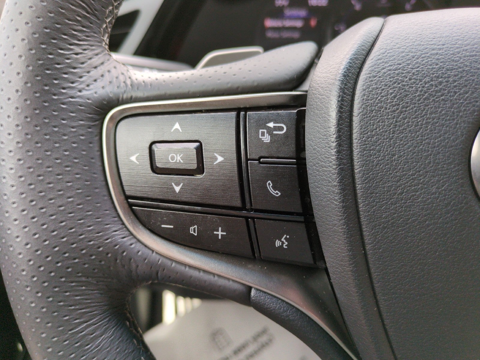 2023 Lexus ES ES 350 F SPORT Handling