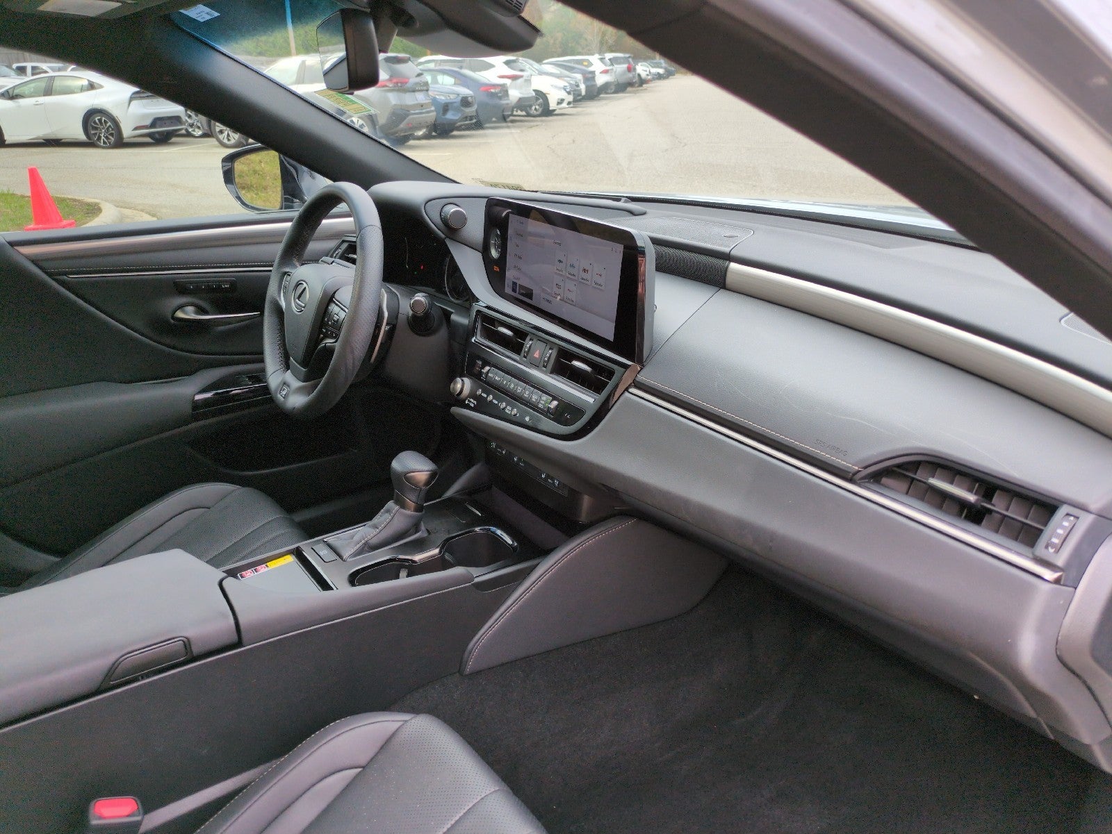 2023 Lexus ES ES 350 F SPORT Handling