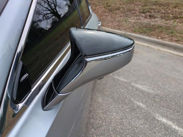 2023 Lexus ES ES 350 F SPORT Handling