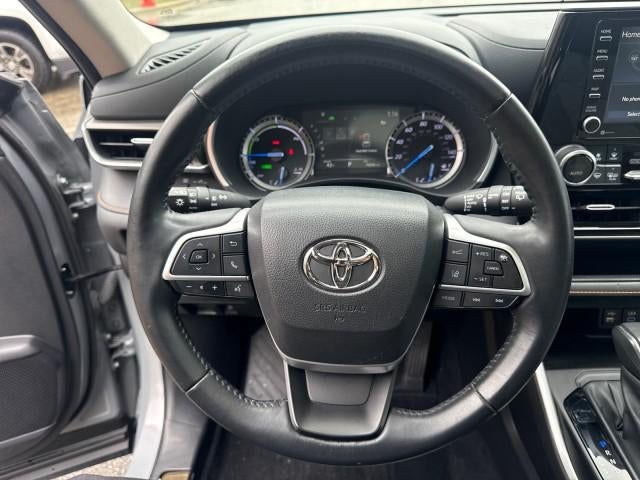 2022 Toyota Highlander Hybrid Bronze Edition